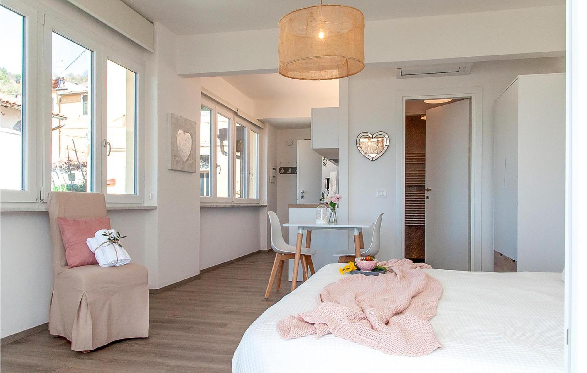 Amazing Apartment In Moneglia With House Sea View Экстерьер фото